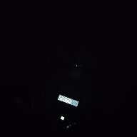 黑色办事