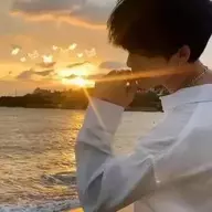 江 江天弦